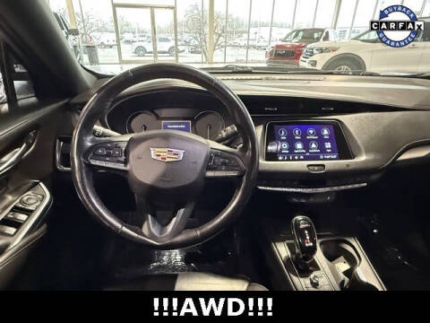 2020 Cadillac XT4 Premium Luxury