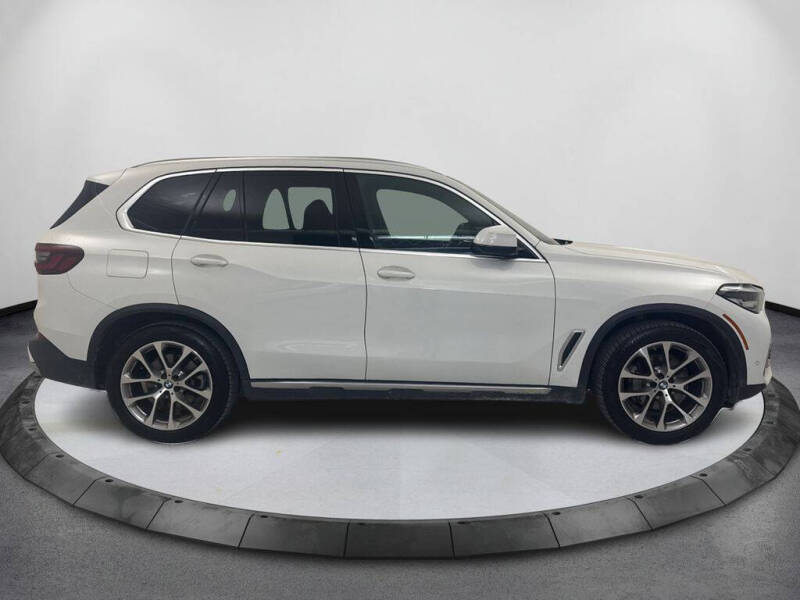 2023 BMW X5 sDrive40i