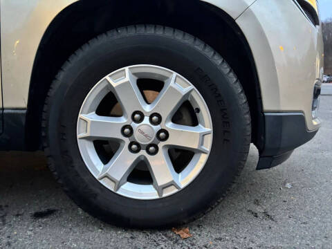 2013 GMC Acadia SLE-2