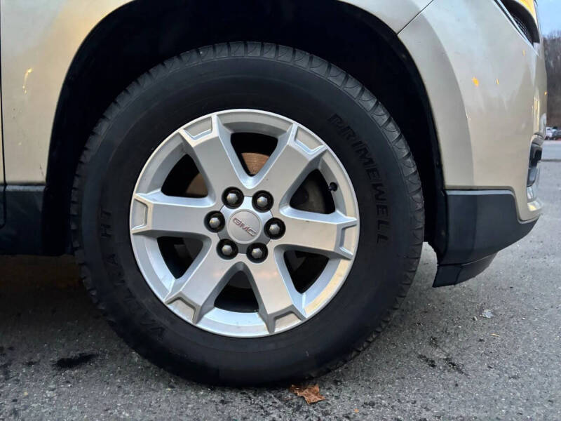 2013 GMC Acadia SLE-2