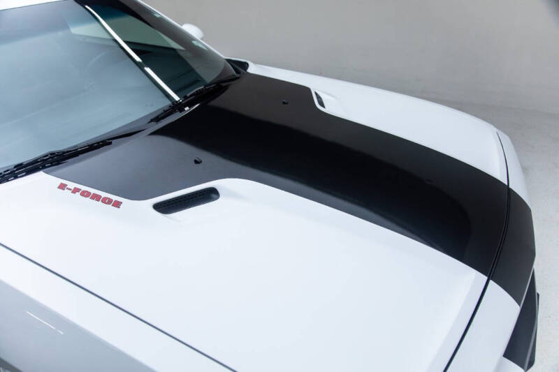 2012 Dodge Challenger SRT8 - Photo 41