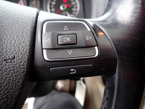 2010 Volkswagen Eos Lux