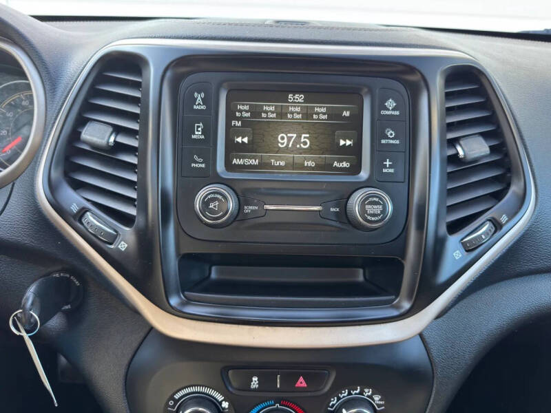 2015 Jeep Cherokee Sport