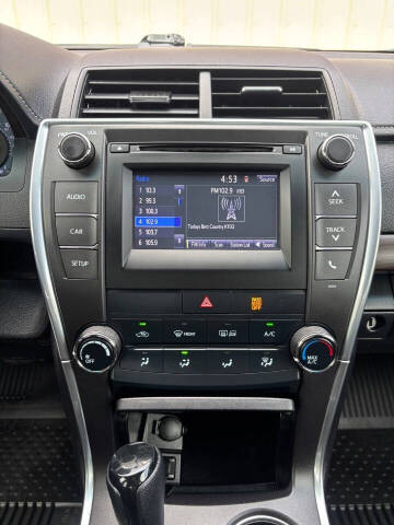 2017 Toyota Camry LE