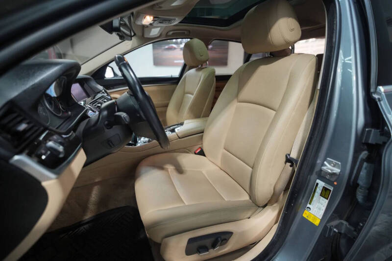 2015 BMW 5 Series 528i