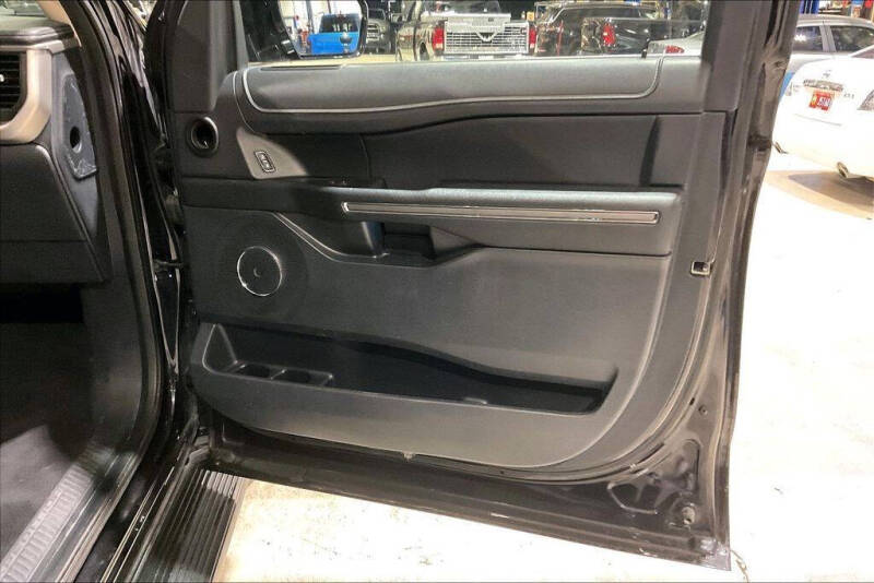 2024 Ford Expedition MAX XLT