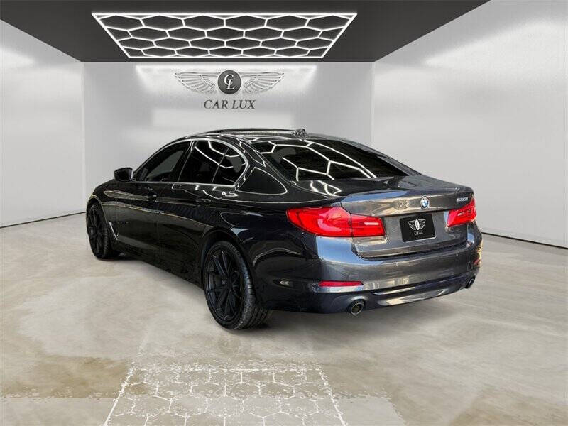 2020 BMW 5 Series 530i