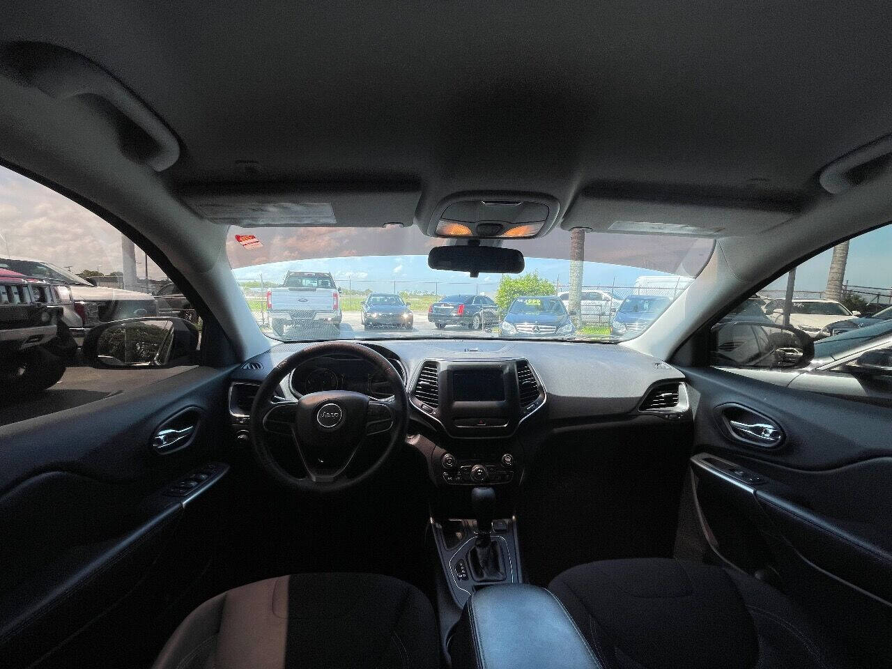 2019 JEEP Cherokee SUV / Crossover - $17,900