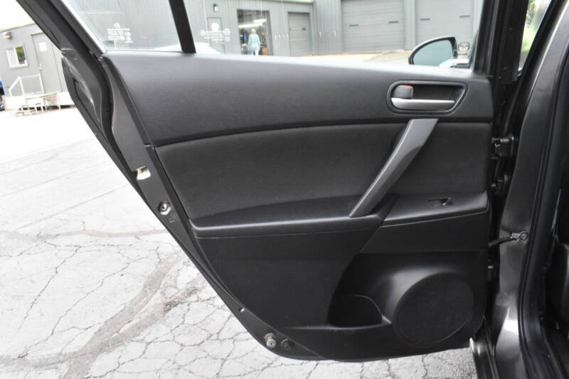 2011 Mazda MAZDA3 i Touring