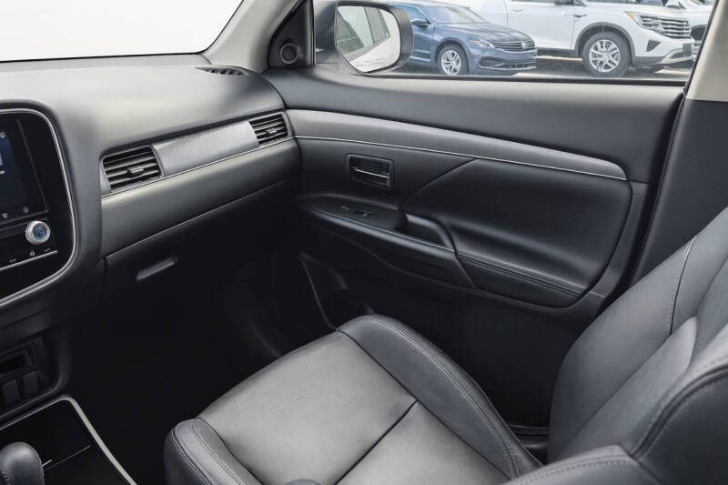 2020 Mitsubishi Outlander SEL