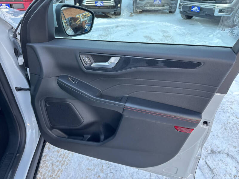 2025 Ford Escape ST-Line Select