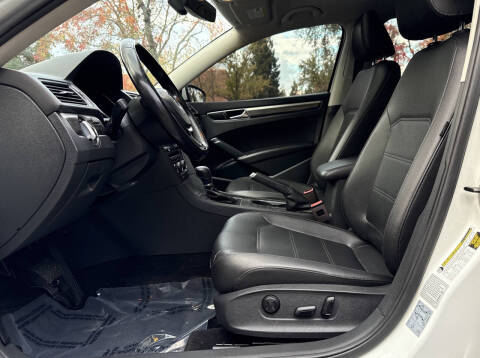 2018 Volkswagen Passat 2.0T SE