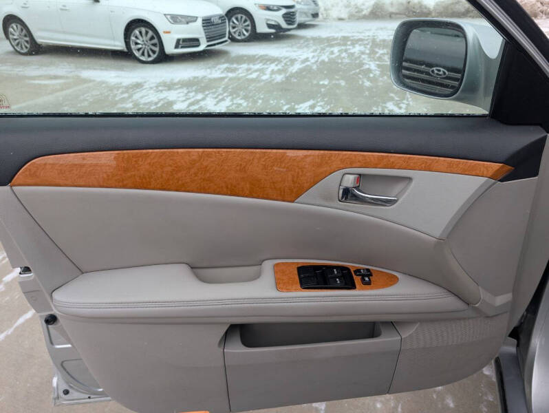 2007 Toyota Avalon XLS