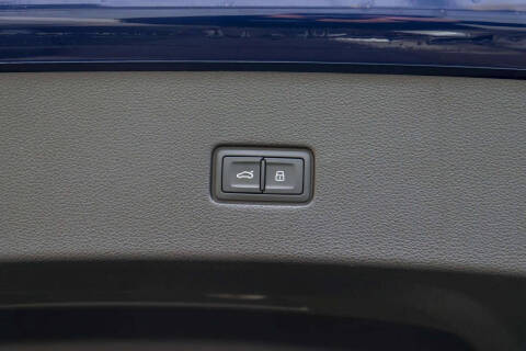 2021 Audi Q8 quattro Premium Plus 55 TFSI