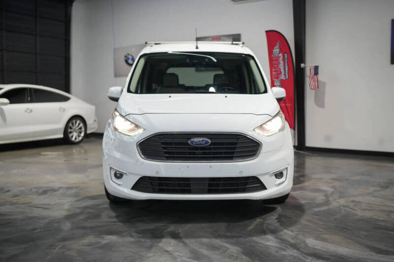 2022 Ford Transit Connect Titanium