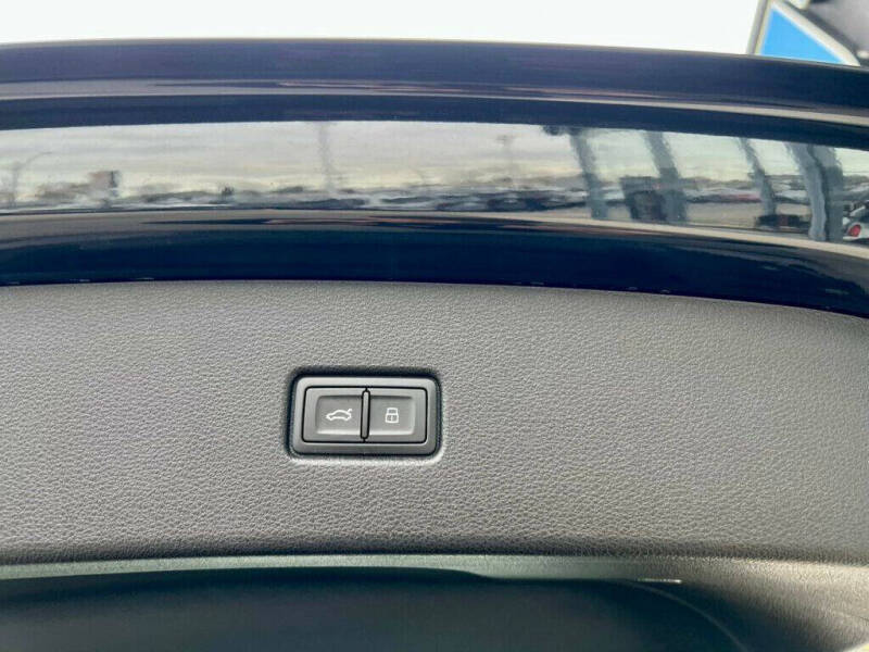 2023 Audi Q5 Sportback quattro S line Prem Plus 45 TFSI