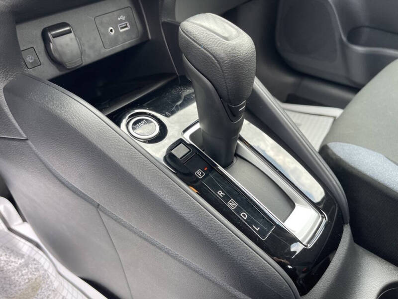 2024 Nissan Versa SV