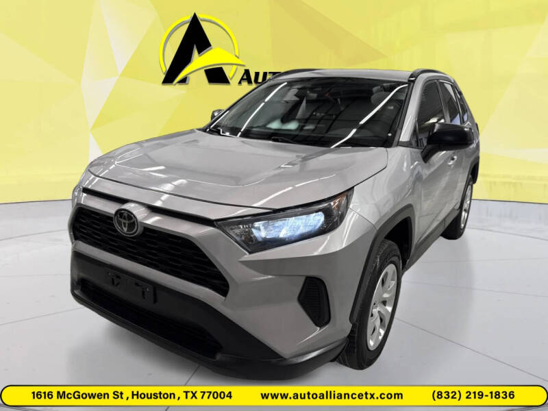 2020 Toyota RAV4 LE