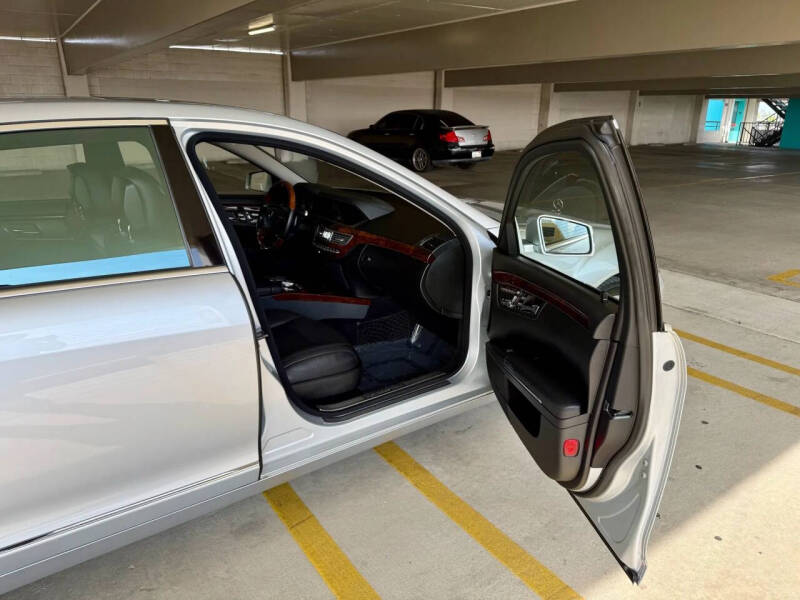 2011 Mercedes-Benz S-Class S 550