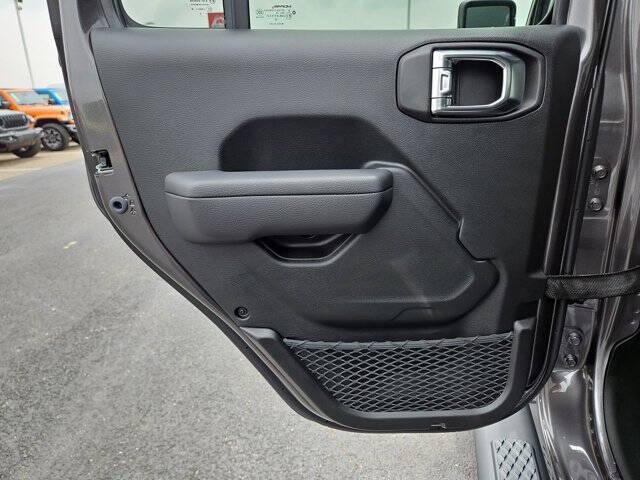 2025 Jeep Gladiator Sport S