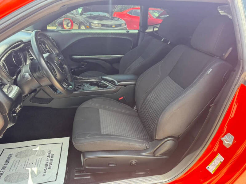 2019 Dodge Challenger SXT