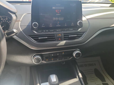 2020 Nissan Altima 2.5 SR