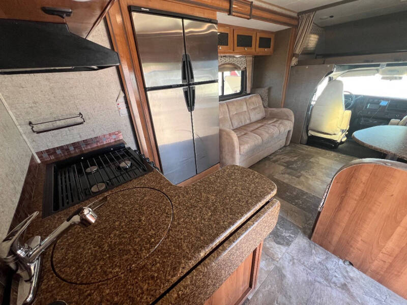 2017 Coachmen RV Leprechaun 260DS Class C