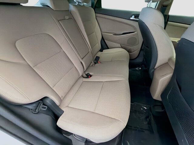 2021 Hyundai Tucson SE