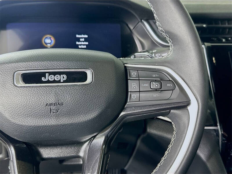 2023 Jeep Grand Cherokee L Laredo