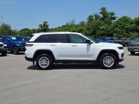 2026 Jeep Grand Cherokee Laredo