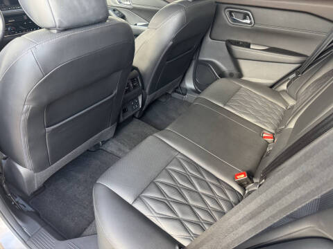 2021 Nissan Rogue Platinum