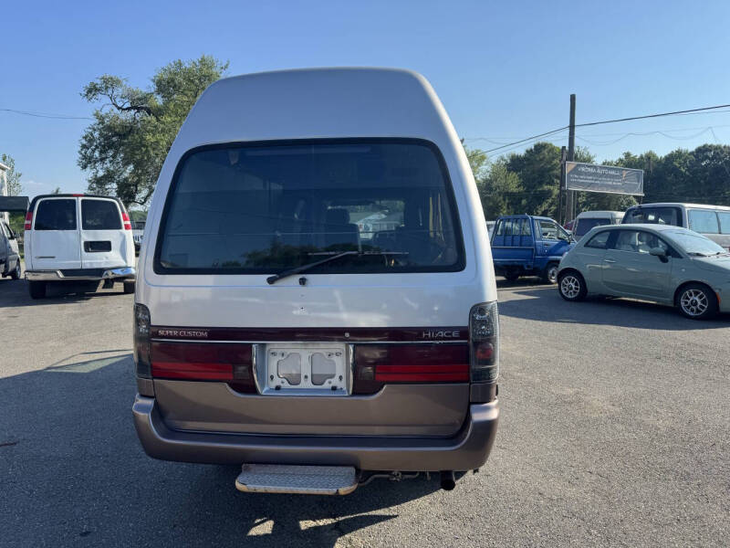 1997 Toyota HiAce