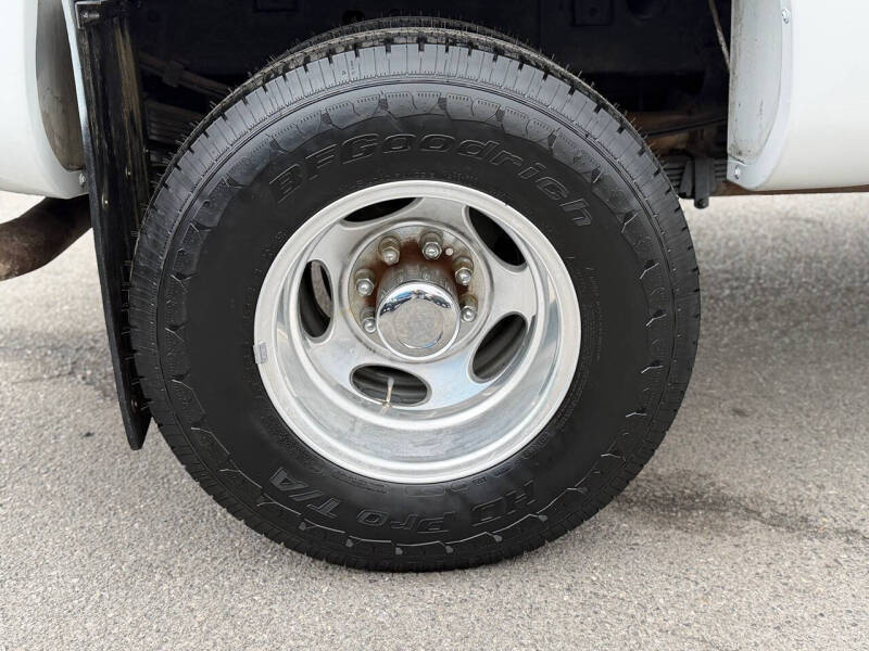 2002 Chevrolet Silverado 3500 LS