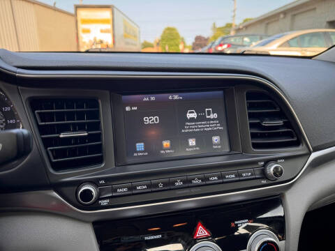 2019 Hyundai Elantra SEL