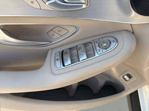 2022 Mercedes-Benz GLC GLC 300 4MATIC
