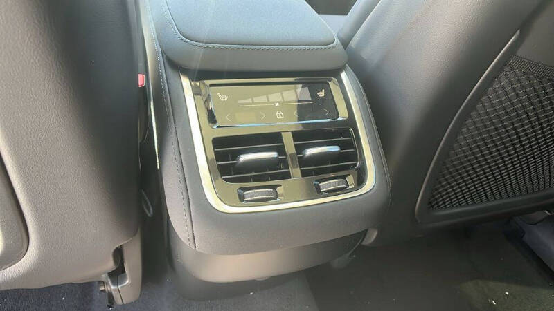 2026 Volvo XC90 B5 Plus 7P