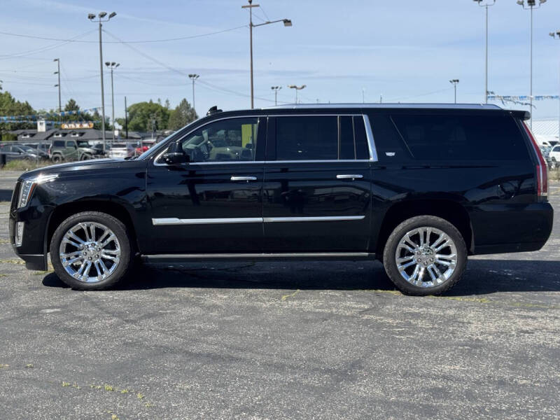 2019 Cadillac Escalade ESV Premium Luxury