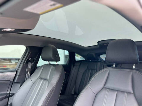 2025 Audi A6 Sportback e-tron Premium Plus