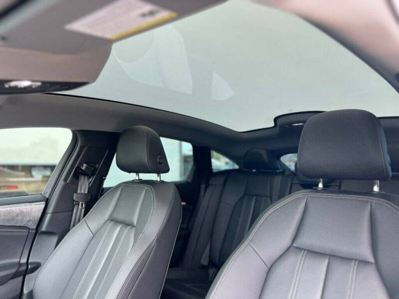 2025 Audi A6 Sportback e-tron Premium Plus
