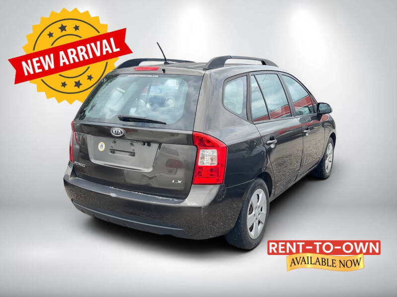 2009 Kia Rondo LX
