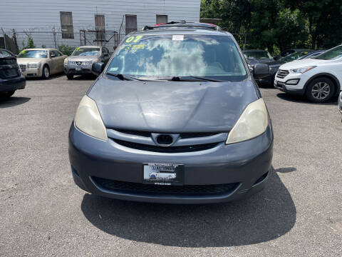 2007 Toyota Sienna for sale at 77 Auto Mall in Newark NJ
