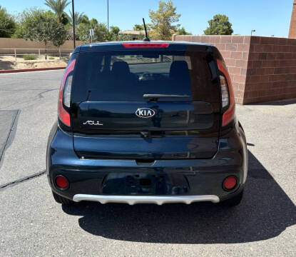 2017 Kia Soul +