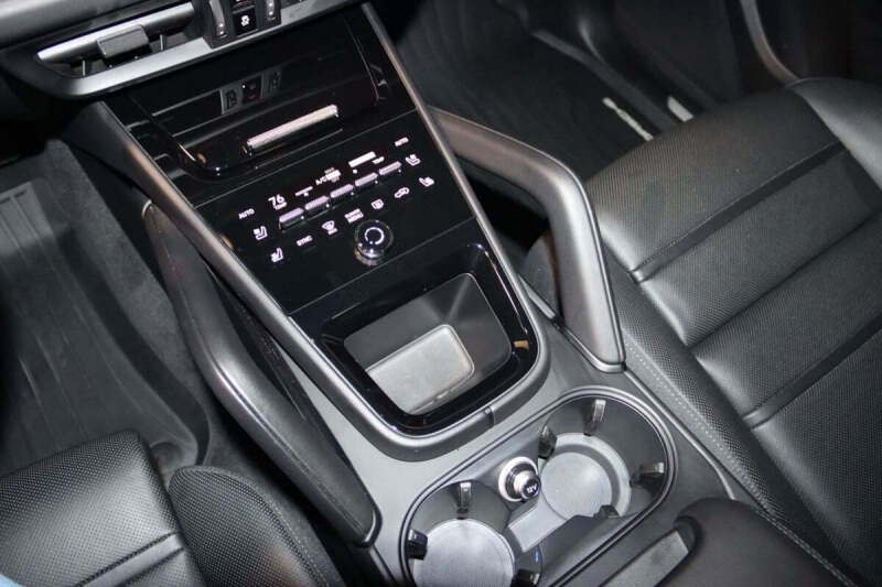 2024 Porsche Cayenne