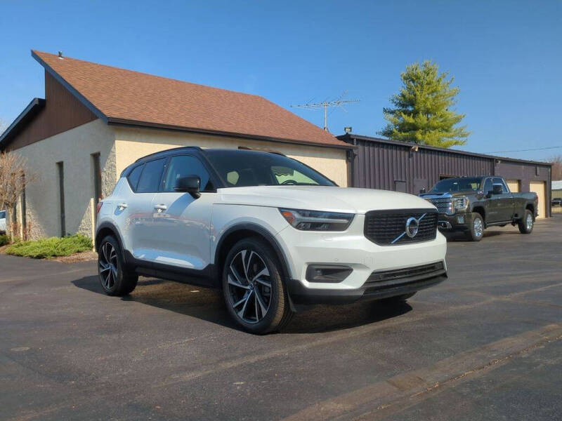 2021 Volvo XC40 T5 R-Design