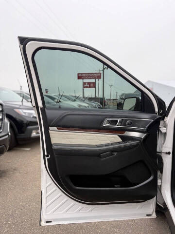 2017 Ford Explorer Platinum