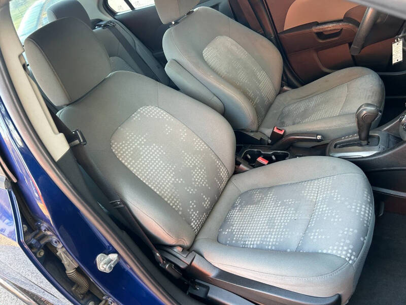 2013 Chevrolet Sonic LS Auto
