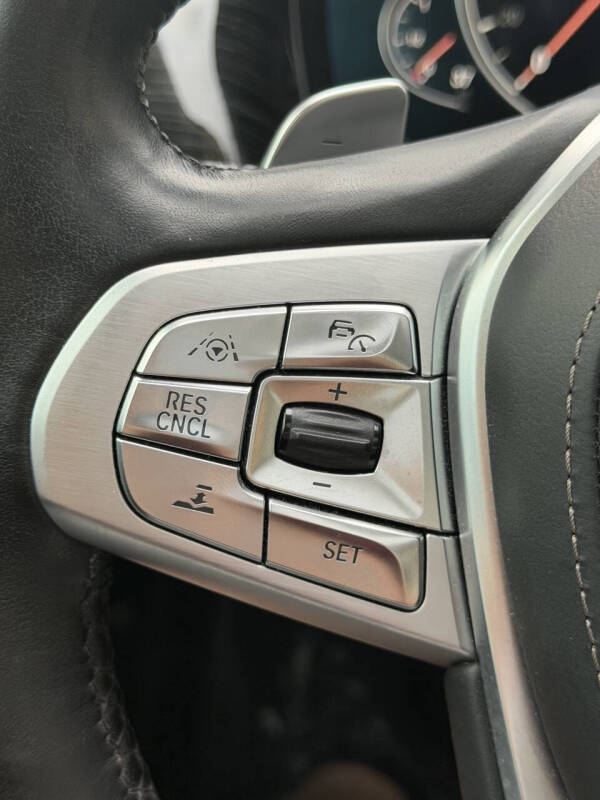 2017 BMW 7 Series 750i