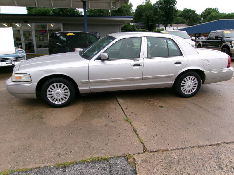 2007 Mercury Grand Marquis LS's photo