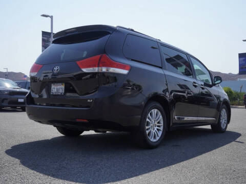 2012 Toyota Sienna