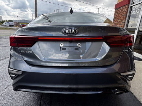 2021 Kia Forte FE